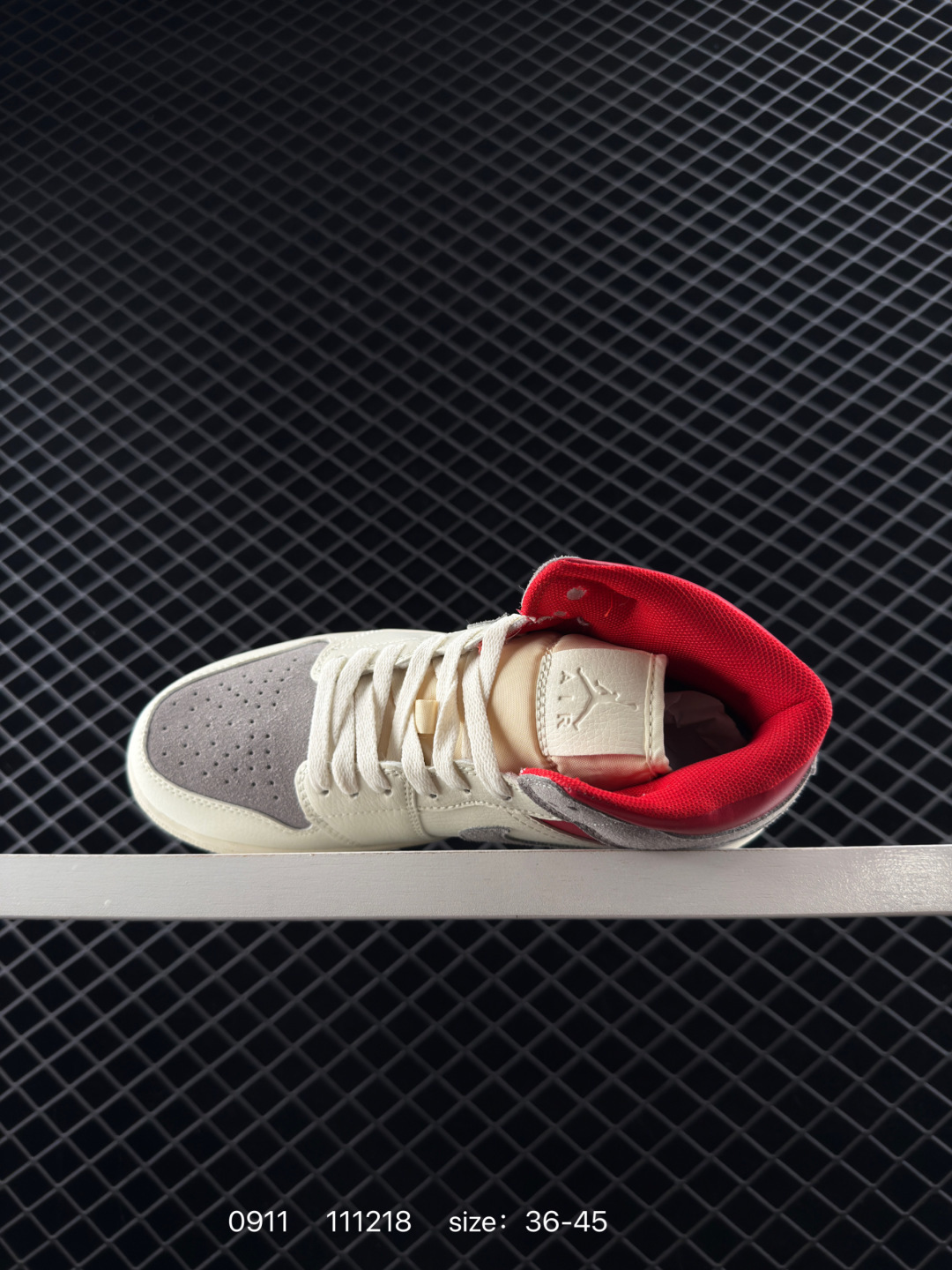 Nike Air Jordan 1 Retro High OG”Black/White“